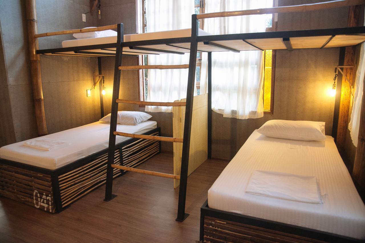The Flying Fish Hostel Dumaguete City Esterno foto
