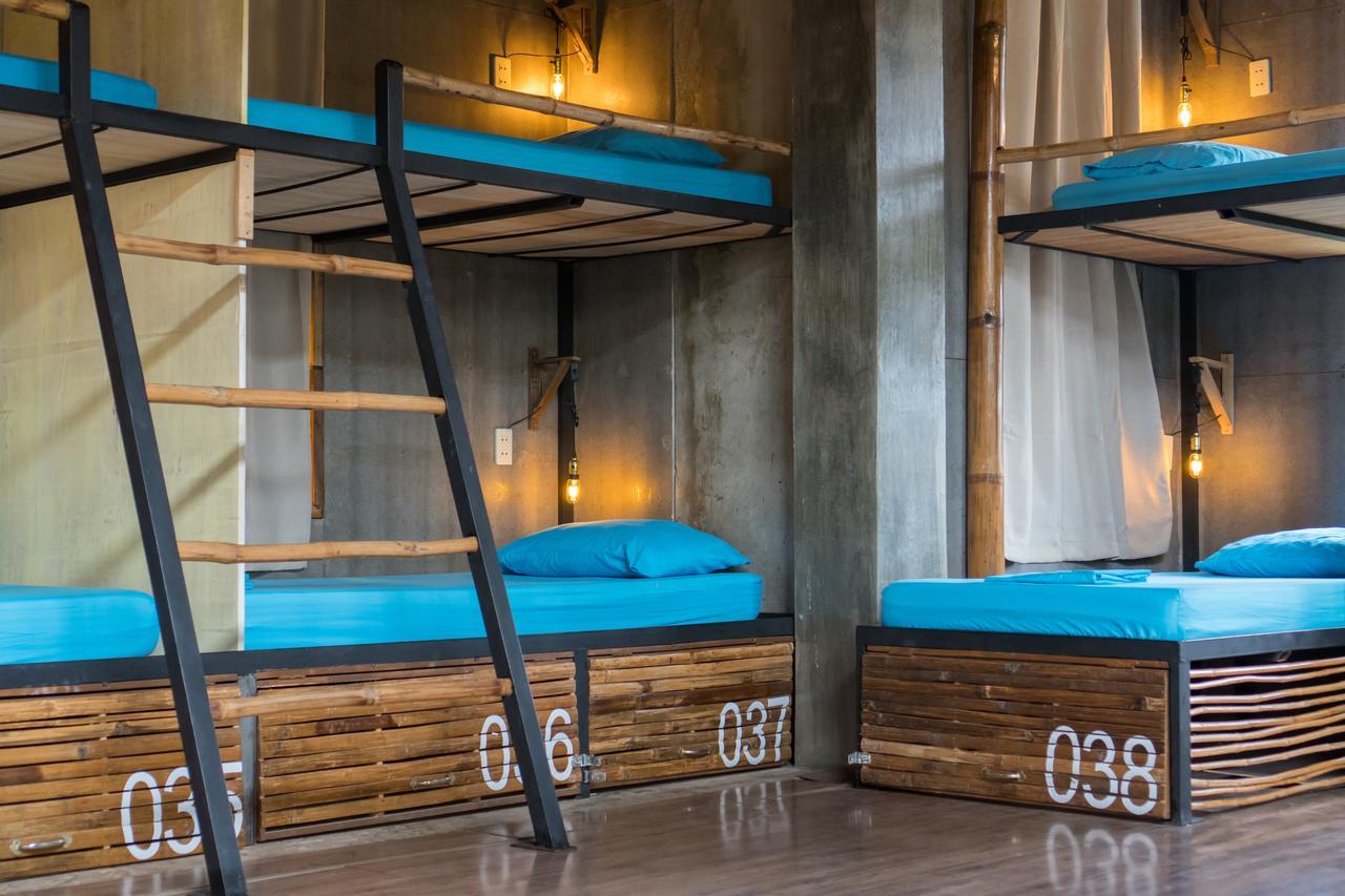 The Flying Fish Hostel Dumaguete City Esterno foto